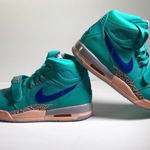 NIKE AIR JORDAN LEGACY 312 HYPER JADE SNEAKERS
